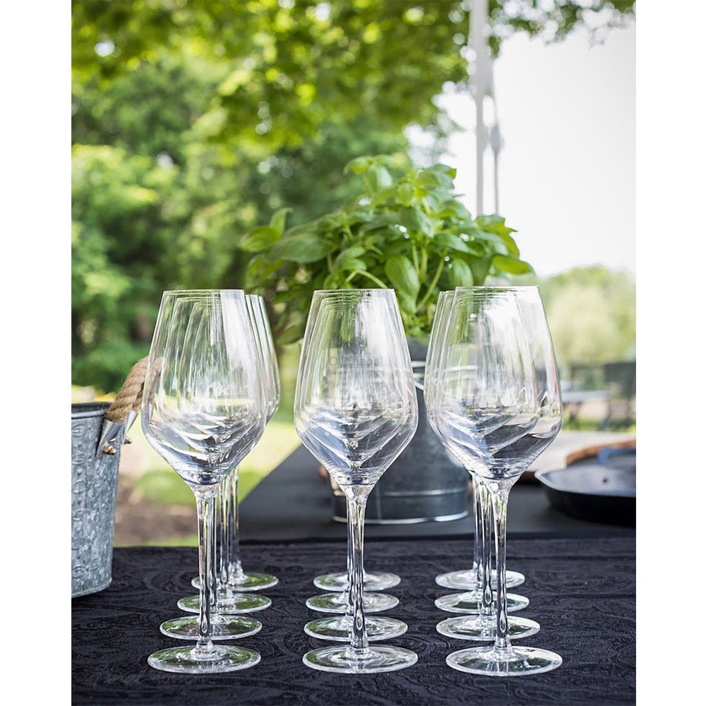 Final Touch Set of 8 Everyday Lead Free Crystal Wine Glasses